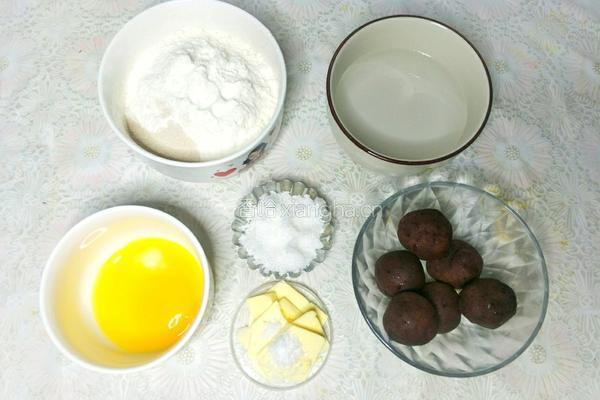 面包机版云石豆沙吐司的做法图解1