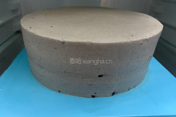 奥特曼打怪兽咸奶油蛋糕的做法图解4