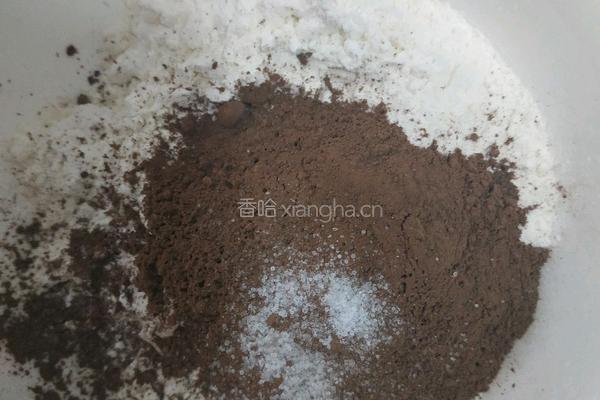 红丝绒蛋糕的做法图解3