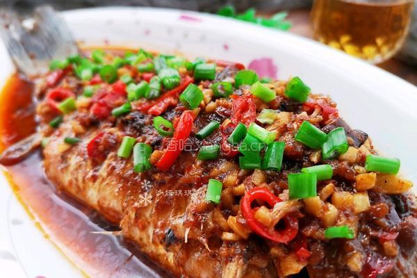 牛肉酱焖鲫鱼的做法图解18