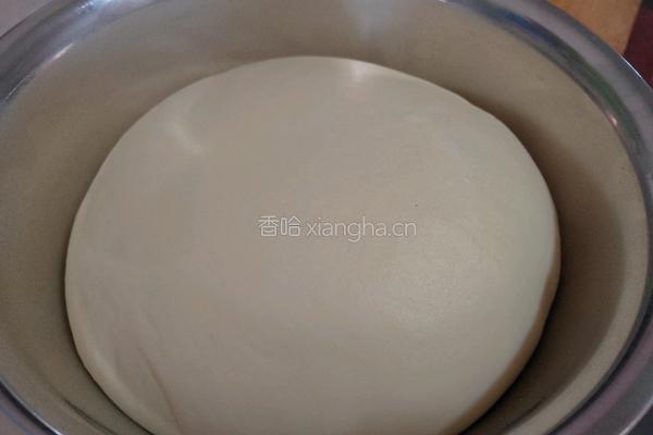 椰蓉豆沙包的做法图解3