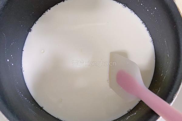 10分钟0失败㊙️高颜值草莓牛奶小方的做法图解6