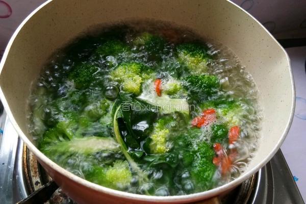 白灼西兰花的做法图解8
