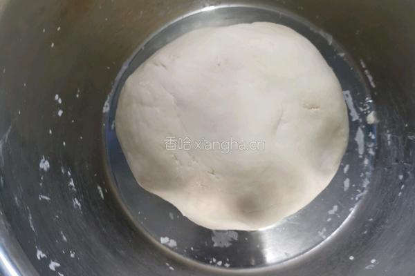 牛奶火腿馒头的做法图解2