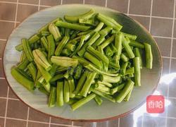 干煸豆角的做法图解2