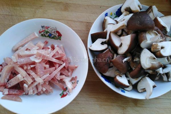 肉炒香菇的做法图解1