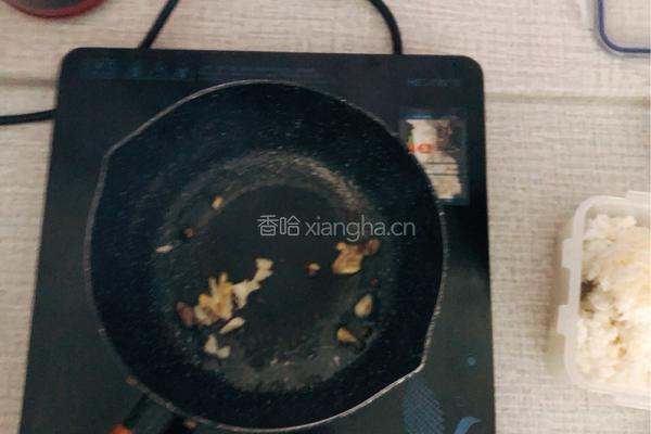 小红兔花饭（蛋炒饭）的做法图解2