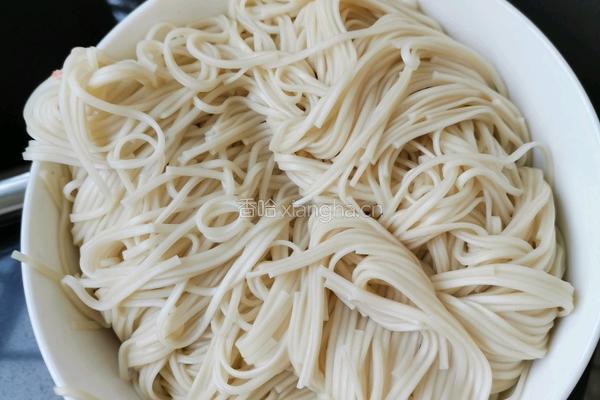 番茄香菇面的做法图解4