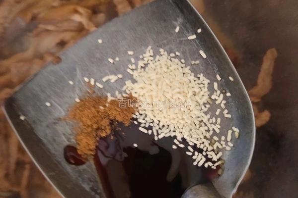 平菇炒肉的做法图解11