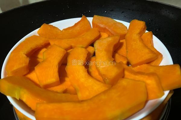 花色玫瑰馒头的做法图解1