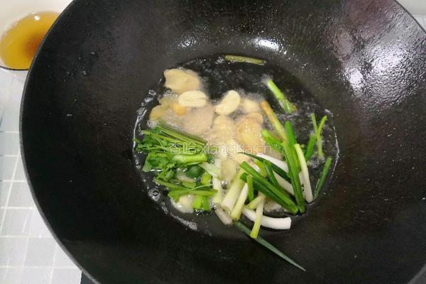 家常版皮脆肉嫩红烧鱼的做法图解6