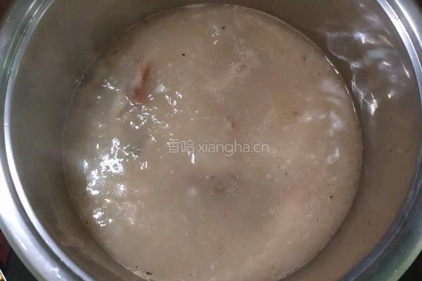苹果鱼头汤的做法图解5
