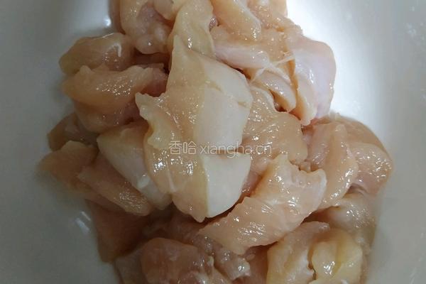 鸡胸肉这么吃肉嫩好吃排湿减肥的做法图解2