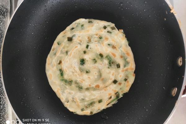 葱油饼的做法图解10