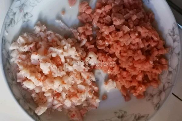 土豆火腿虾仁饼的做法图解3