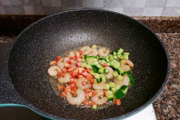 菠萝虾仁炒饭的做法图解10
