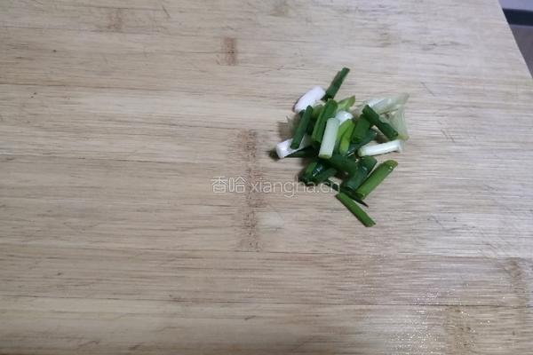 清炒苦瓜的做法图解1