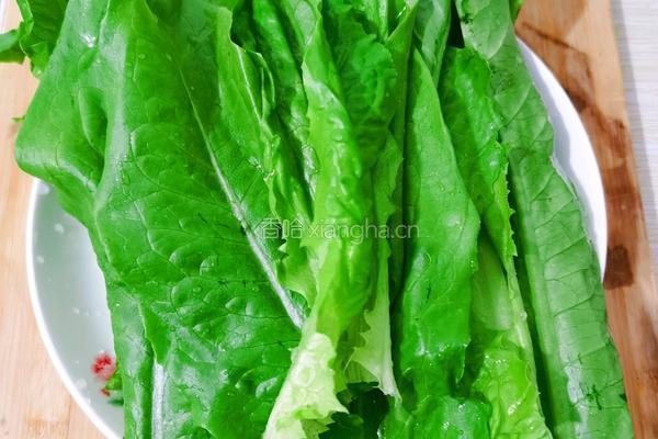 白灼油麦菜的做法图解1
