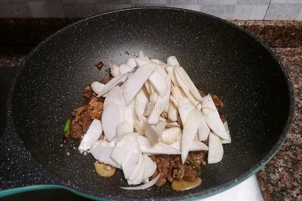杏鲍菇炒牛肉的做法图解11