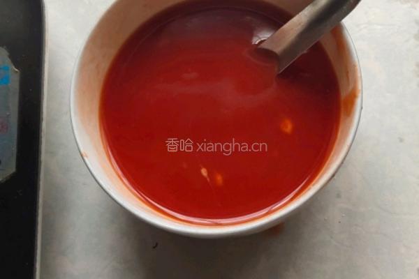 茄汁小鱼干的做法图解2