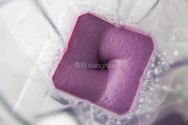 椰浆紫薯思慕昔的做法图解3