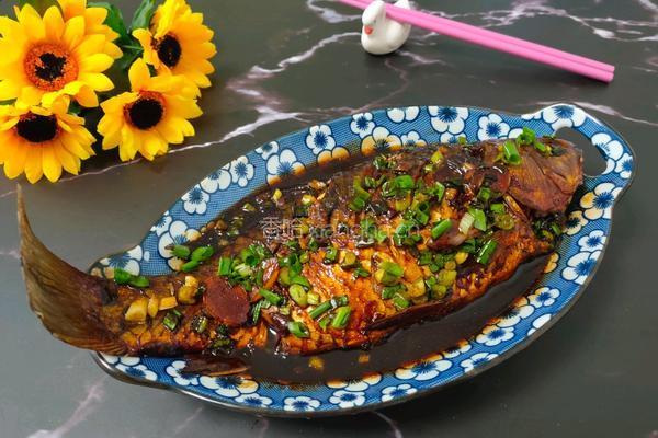 鲫鱼塞肉末的做法图解9