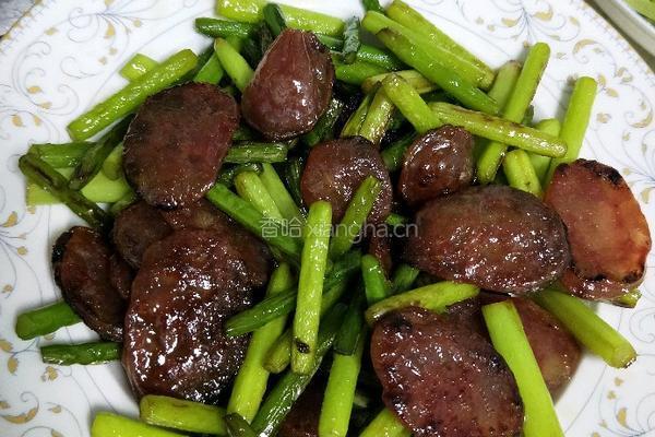 蒜台炒腊肠的做法图解5