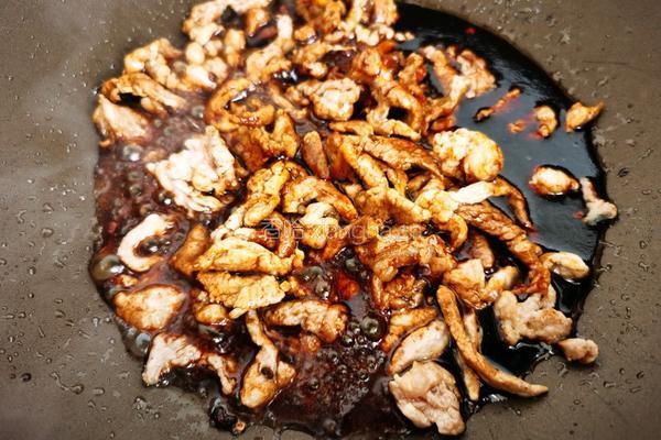 肉丝酱拌面的做法图解4
