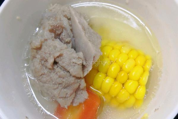 玉米萝卜排骨汤的做法图解7