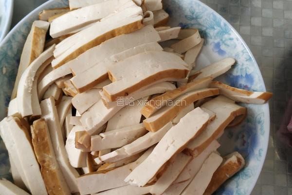 青椒豆干的做法图解2