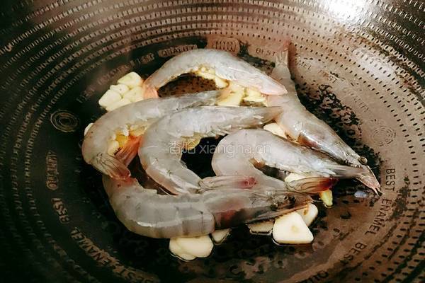 丝瓜炒南美白对虾的做法图解8
