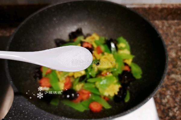 莴笋木耳炒鸡蛋的做法图解13