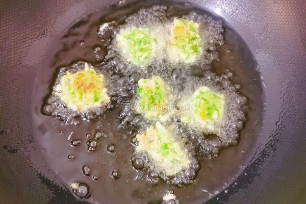 炸萝卜丸子的做法图解17