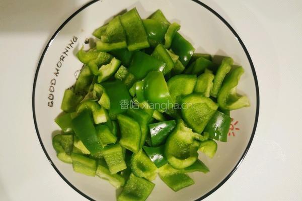 永远吃不厌之黄焖鸡的做法图解2