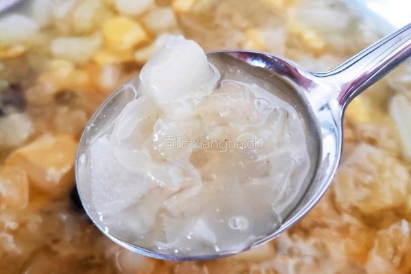 银耳雪梨羹的做法图解4