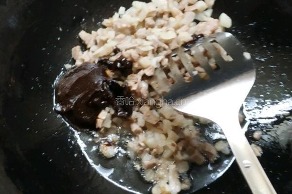 酱肉包子的做法图解3