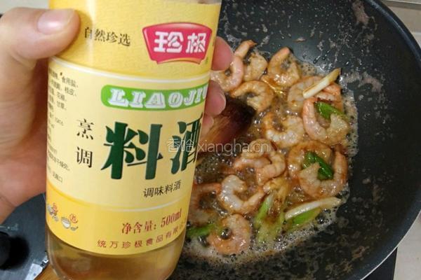 西兰花炒虾仁的做法图解7