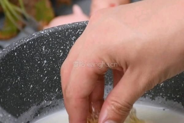 又一网红甜品诞生咖啡奶泡布丁6步轻松搞定的做法图解3