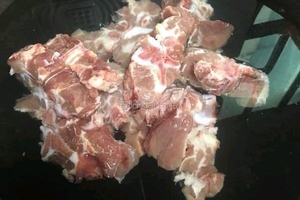 羊肚菌排骨汤的做法图解1