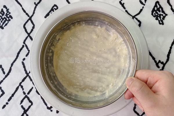㊙️细腻嫩滑|完胜甜品店的草莓芒果千层的做法图解6