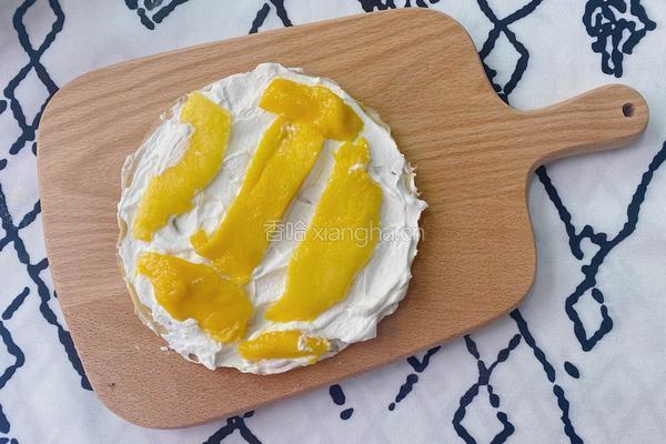 ㊙️细腻嫩滑|完胜甜品店的草莓芒果千层的做法图解13