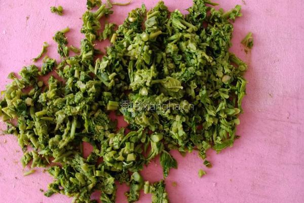 香椿芽煎蛋饼的做法图解4
