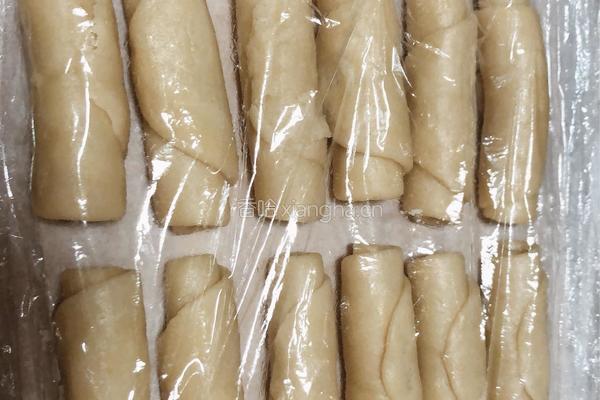 椰香糯米老婆饼的做法图解8