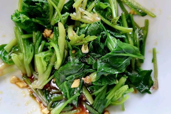菠菜拌花生米的做法图解8