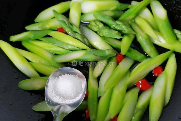 芦笋炒肉片的做法图解7