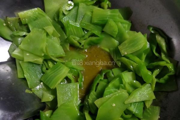 青椒莴笋的做法图解7