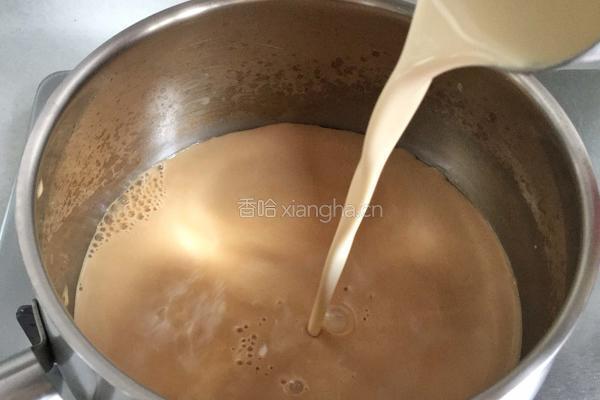 爆红款#鸳鸯珍珠奶茶#的做法图解3