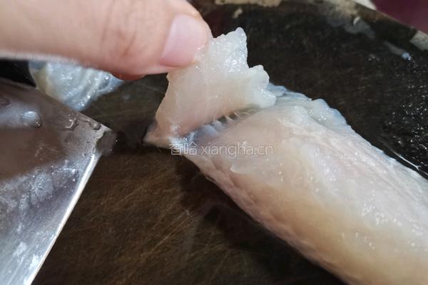 酸甜巴沙鱼柳的做法图解3