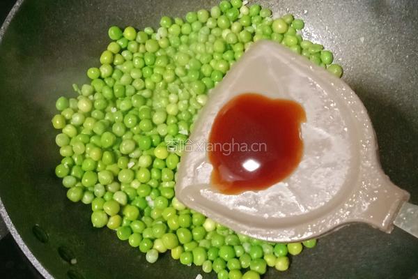 牛肉粒炒豌豆的做法图解12