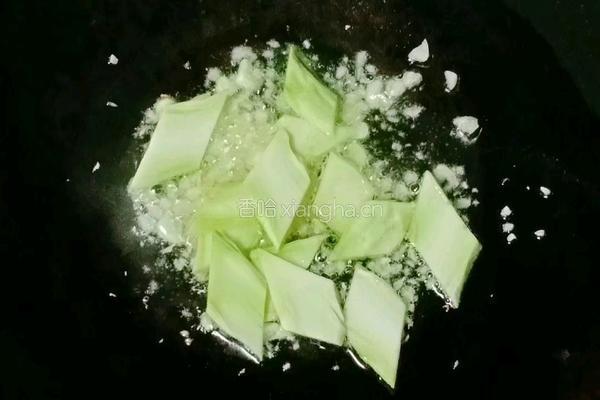 西蓝花炒胡萝卜的做法图解10